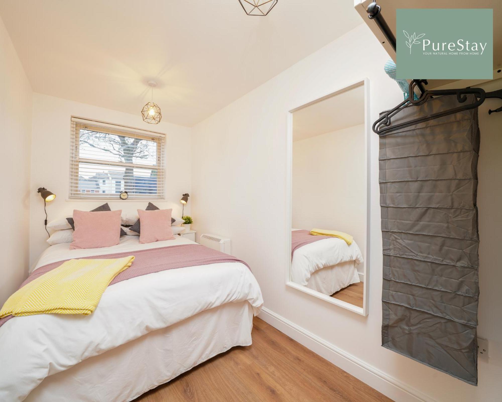 Stunning Two Bed Leamington Apartment With Free Wifi By Purestay Short Lets & Serviced Accommodation Exterior foto