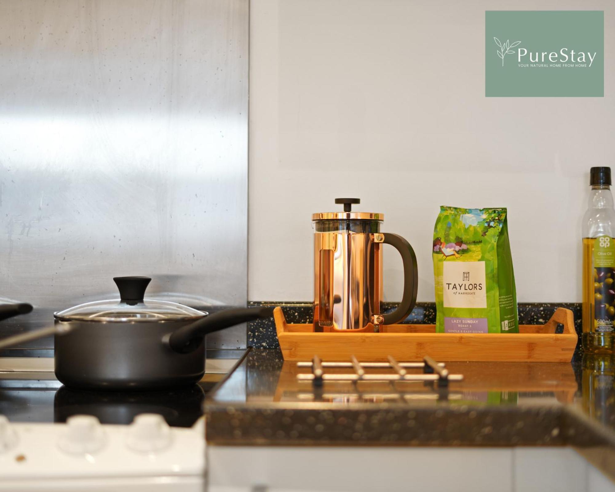 Stunning Two Bed Leamington Apartment With Free Wifi By Purestay Short Lets & Serviced Accommodation Exterior foto